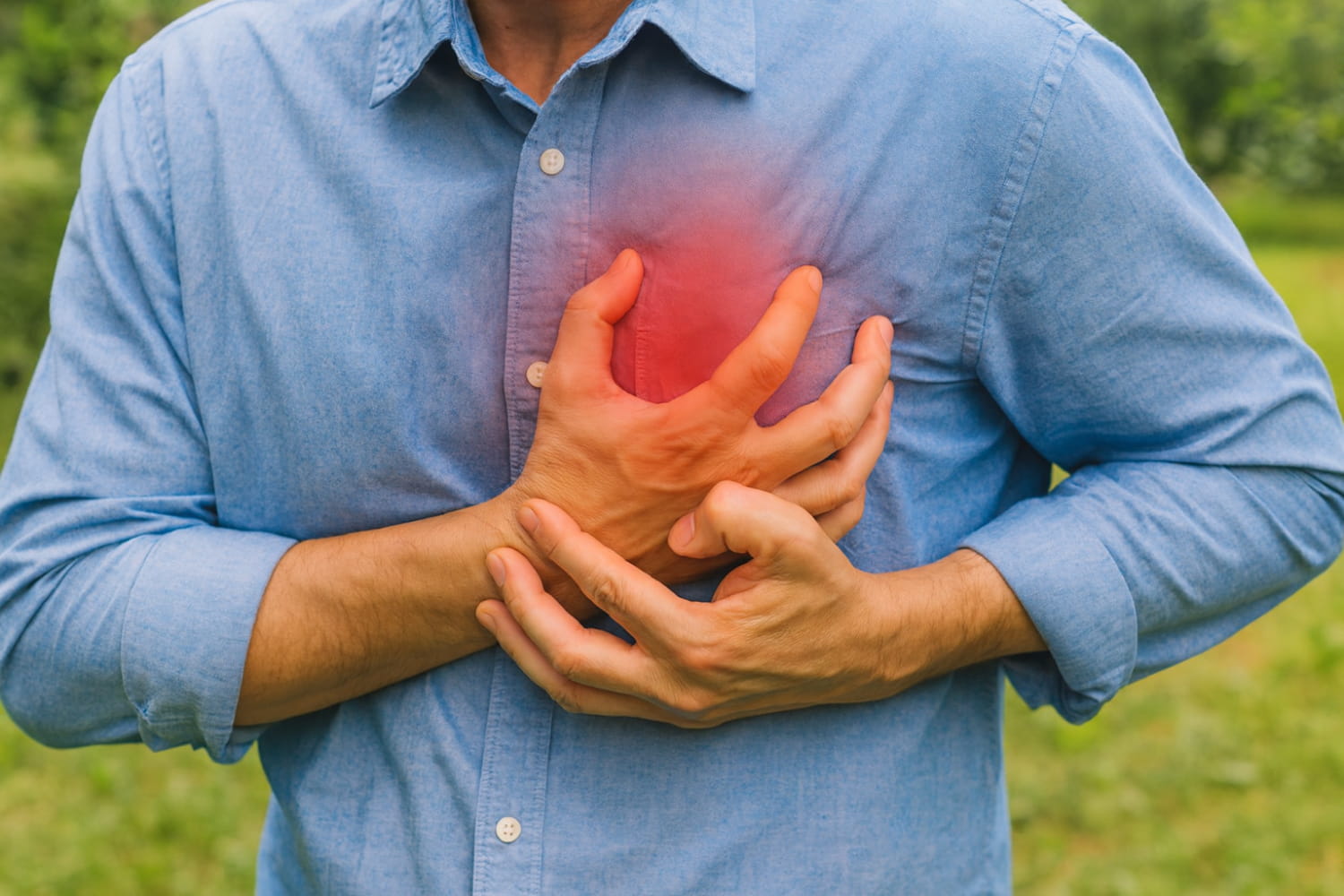 心臟抽痛提醒注意突發胸痛需警覺心血管疾病